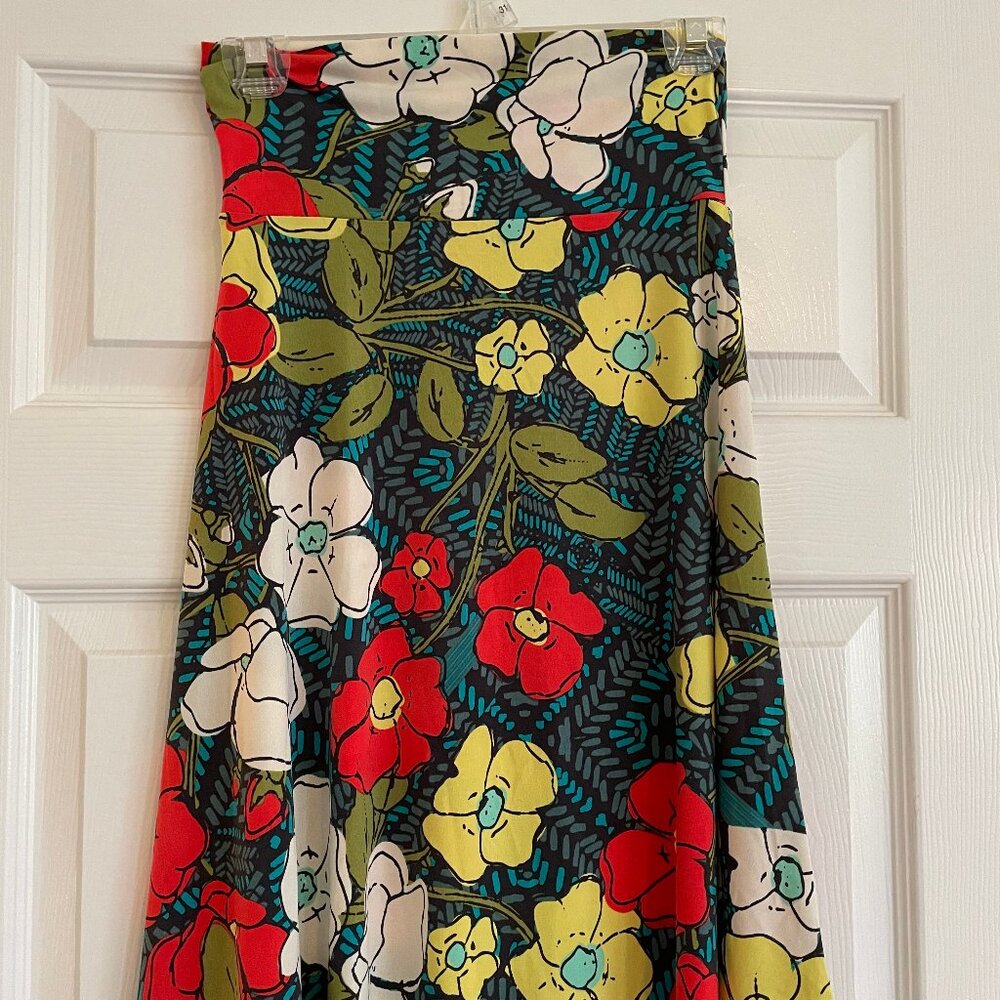 Lularoe knee length floral skirt XS